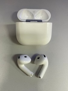 Б/в Навушники Apple airpods 4 01-201013678