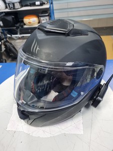 Б/в Мотошолом Mt Helmets atom 2 sv + мотогарнитура v6 plus 01-201018053