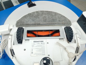 Б/у Робот-пылесос Xiaomi robot vacuum e10 01-201028271