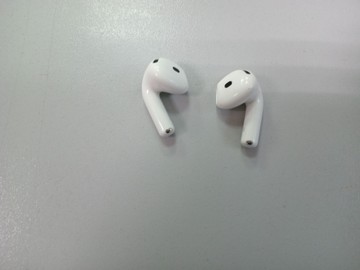 Б/в Навушники Apple airpods 4 01-201028096