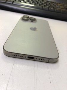 Б/у Мобільний телефон Apple iphone 15 pro max 256gb 01-201031682