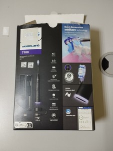 Б/в Електрична зубна щітка Philips sonicare 7100 series hx7421/01 01-201052299