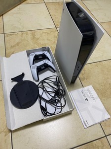 Б/в Ігрова приставка Sony playstation 5 digital edition 825gb / 2 джойстика 01-201054506