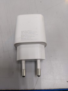 Б/в Мережевий зарядний пристрій Proove 20w silicone power 2 01-201075675