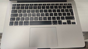 Б/в Ноутбук Apple macbook pro a1502 13,3"/ core i5 2,6ghz/ ram8gb/ ssd256gb/retina/intel iris 01-201091597