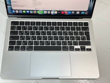 Б/в Ноутбук Apple macbook air 13,6" 2025 a3240 / apple m4 10 core сpu/ 8 core gpu/ ram16g/ ssd256gb 01-201085837