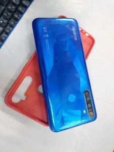 Б/в Мобільний телефон Realme 5 3/64gb 01-201155058