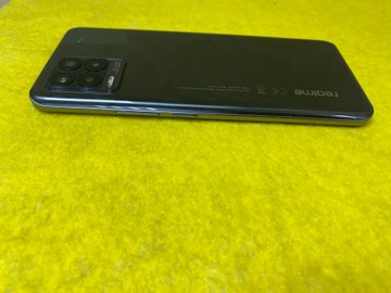 Б/у Мобільний телефон Realme 8 6/128gb 01-201181086