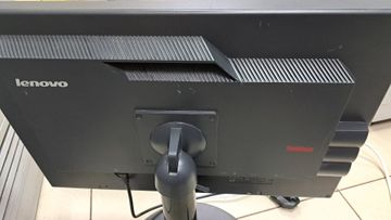 01-200600667: Lenovo lt2452pwc