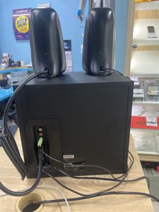 01-200610079: Logitech z623