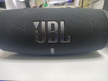 01-200749826: Jbl charge 5