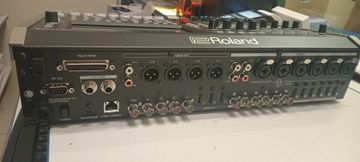 Б/в Мікшерний пульт Roland vr-120hd 01-200800299