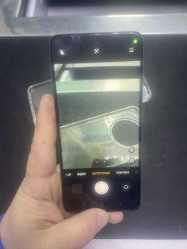 Б/в Мобільний телефон Realme 12 5g 8/256gb 01-200848857