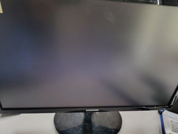 Б/в Монітор Samsung s24d300 01-200856657