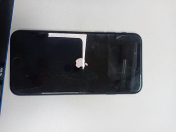 Б/в Мобільний телефон Apple iphone se 2020 64gb 01-200867676