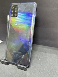 Б/в Мобільний телефон Samsung galaxy a71 sm-a715f 6/128gb 01-200878428