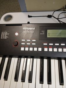 Б/у Синтезатор Roland e-x10 01-200885190