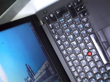 Б/в Ноутбук Lenovo 12/core i5 6200u ddr3/8gb ddr3/ssd 120 gb/*інтегрована 01-200901389