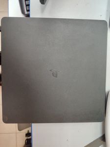 Б/у Игровая приставка Sony playstation 4 slim 1tb 01-200906039