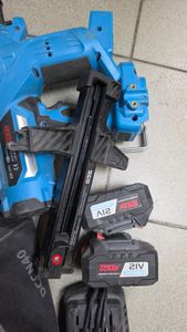 Б/в Пістолет монтажний акумуляторний Toua dccn40a+2акб 21v 4mah+зп 01-200911965