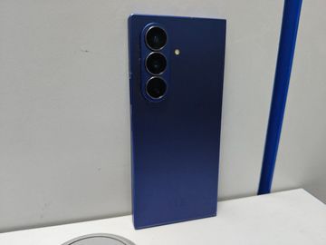 Б/в Мобільний телефон Samsung galaxy fold7 16/1tb 01-200918672