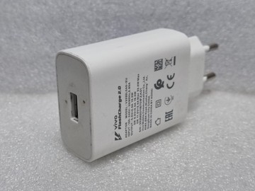 Б/в Мережевий зарядний пристрій Vivo flashcharge 2.0 01-200937485