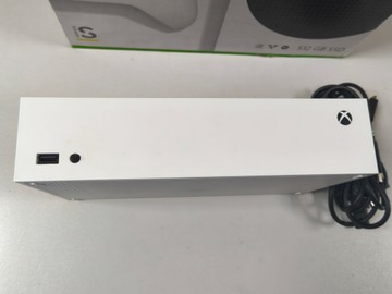 Б/в Ігрова приставка Microsoft xbox series s 512gb 01-200940682