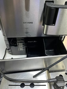 Б/у Кофеварка Siemens eq8 series 300 te803509de 01-200956921
