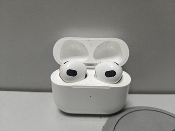 Б/в Навушники Apple airpods 3rd generation 01-200978883
