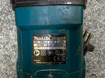 Б/у Сабельная пила Makita makita jr3050t 01-201036207
