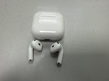 Б/в Навушники Apple airpods 4 01-201087385