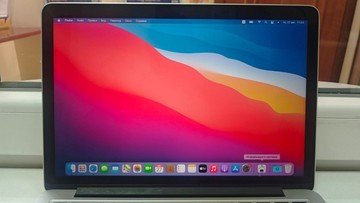 Б/в Ноутбук Apple macbook pro a1502 13,3"/ core i5 2,6ghz/ ram8gb/ ssd256gb/retina/intel iris 01-201091597