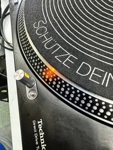 Б/в Програвач вінілових платівок Technics sl-1210mk2 01-201127905