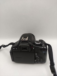 Б/в Фотоапарат Canon eos 600d + ef-s 18-55mm 1:3.5-5.6 is iii 01-201152492