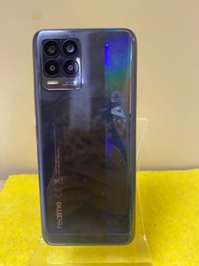 Б/у Мобільний телефон Realme 8 6/128gb 01-201181086