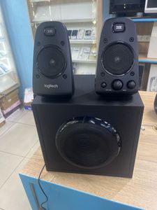 01-200610079: Logitech z623