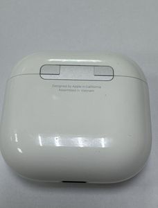 01-200765493: Apple airpods 4