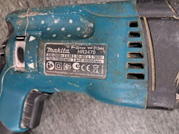 01-200740998: Makita hr2470 romania