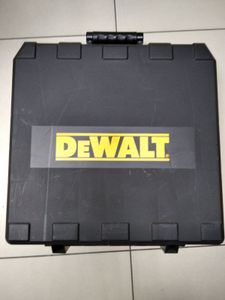 Б/в Степлер під цвяхи Dewalt dcn890n 01-200802404