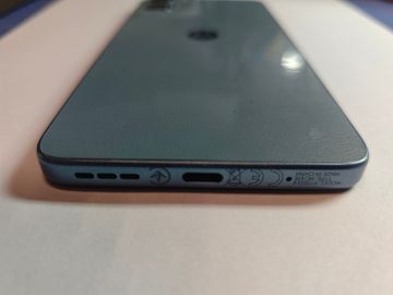 Б/в Мобільний телефон Motorola moto e15 2/64gb 01-200810316