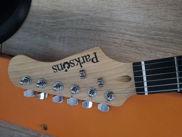 Б/в Електрогітара Parksons st-170 01-200815395