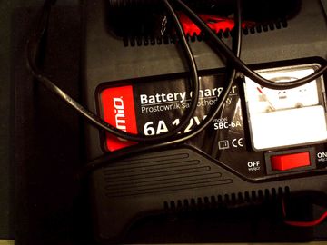 Б/у Пуско-зарядное устройство Amio sbc-6a 01-200876553