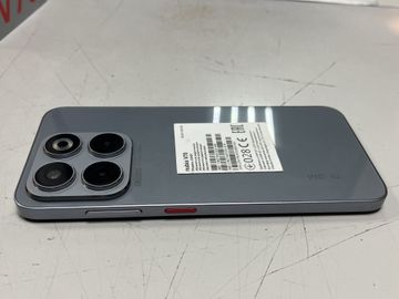 Б/в Мобільний телефон Zte nubia v70 8/256gb 01-200879788