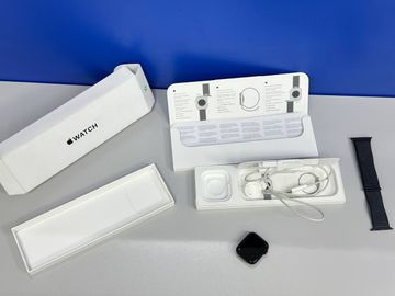 Б/в Смарт-годинник Apple watch se 2 gps 44mm aluminium case 01-200884574