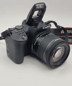 Б/в Фотоапарат Canon eos 250d kit 18-55mm ef-s is stm 01-200896101