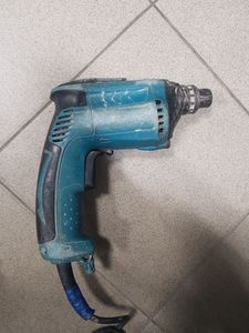 Б/в Шурупокрут Makita fs4000 01-200893471