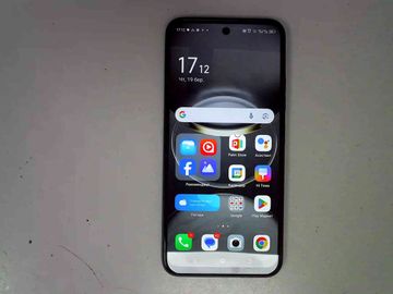 Б/у Мобільний телефон Tecno spark 30c kl5n 4/128gb 01-200902937