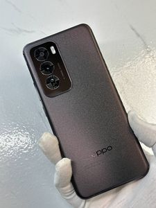 Б/в Мобільний телефон Oppo reno12 5g 12/256gb 01-200905403