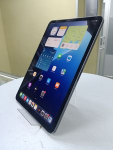 Б/в Планшет Apple a2228 ipad pro 11 2020 wi-fi 256gb 01-200906062