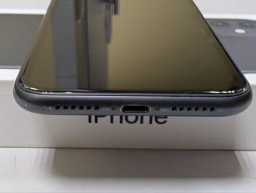 Б/у Мобільний телефон Apple iphone 11 128gb 01-200910402